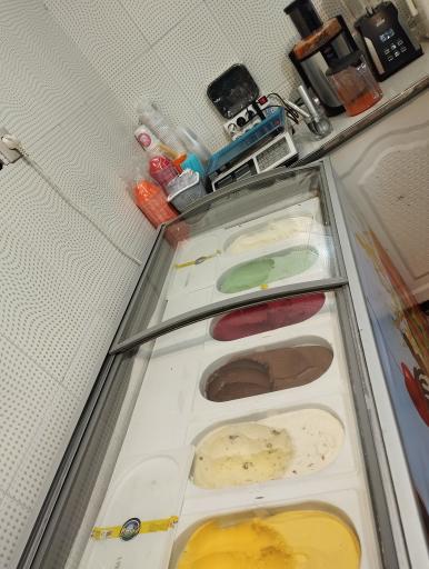 عکس آبمیوه بستنی نارگیل 