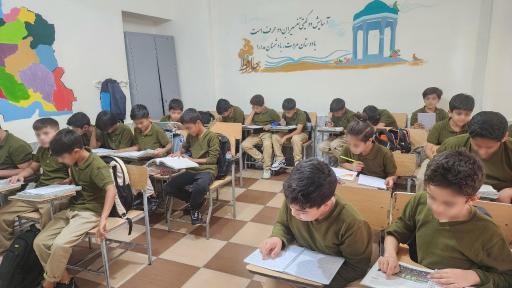 عکس دبستان خرد