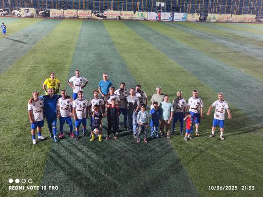 عکس زمین فوتبال باران