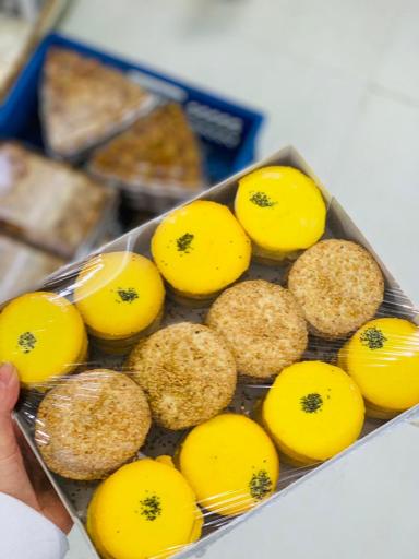 شیرینی سرای لارستان 