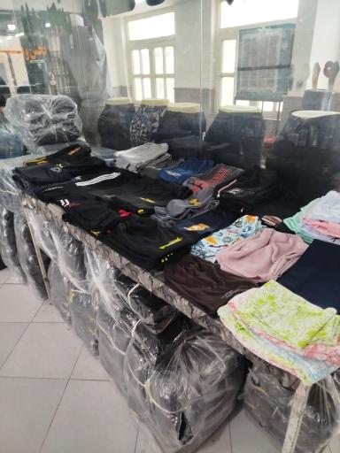 عکس تولید و پخش پوشاک بوستانی