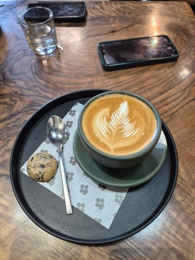 عکس کافی شاپ ژوان