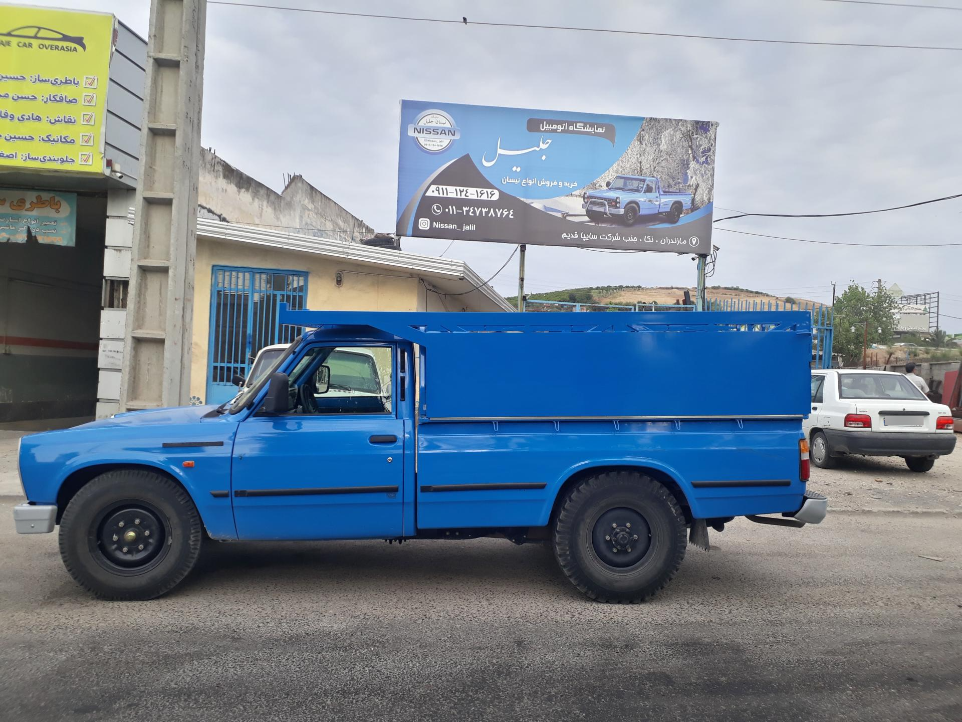 عکس نمایشگاه نیسان جلیل