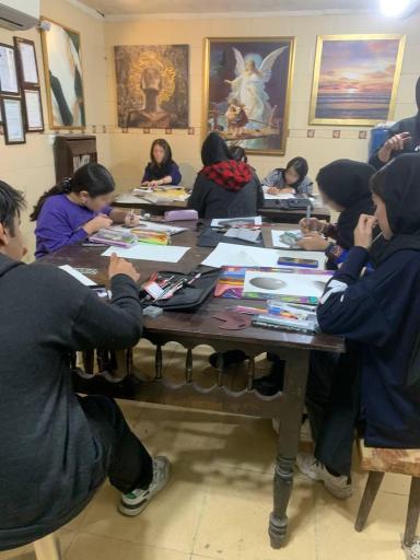 آموزشگاه هنرهای تجسمی منا آذرنوش 