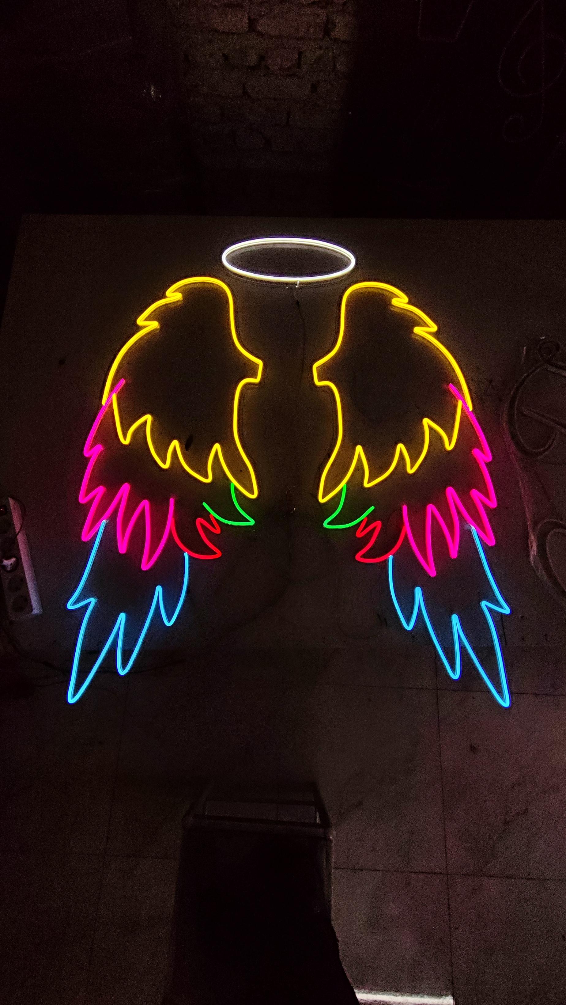 عکس نئون مهدیار 