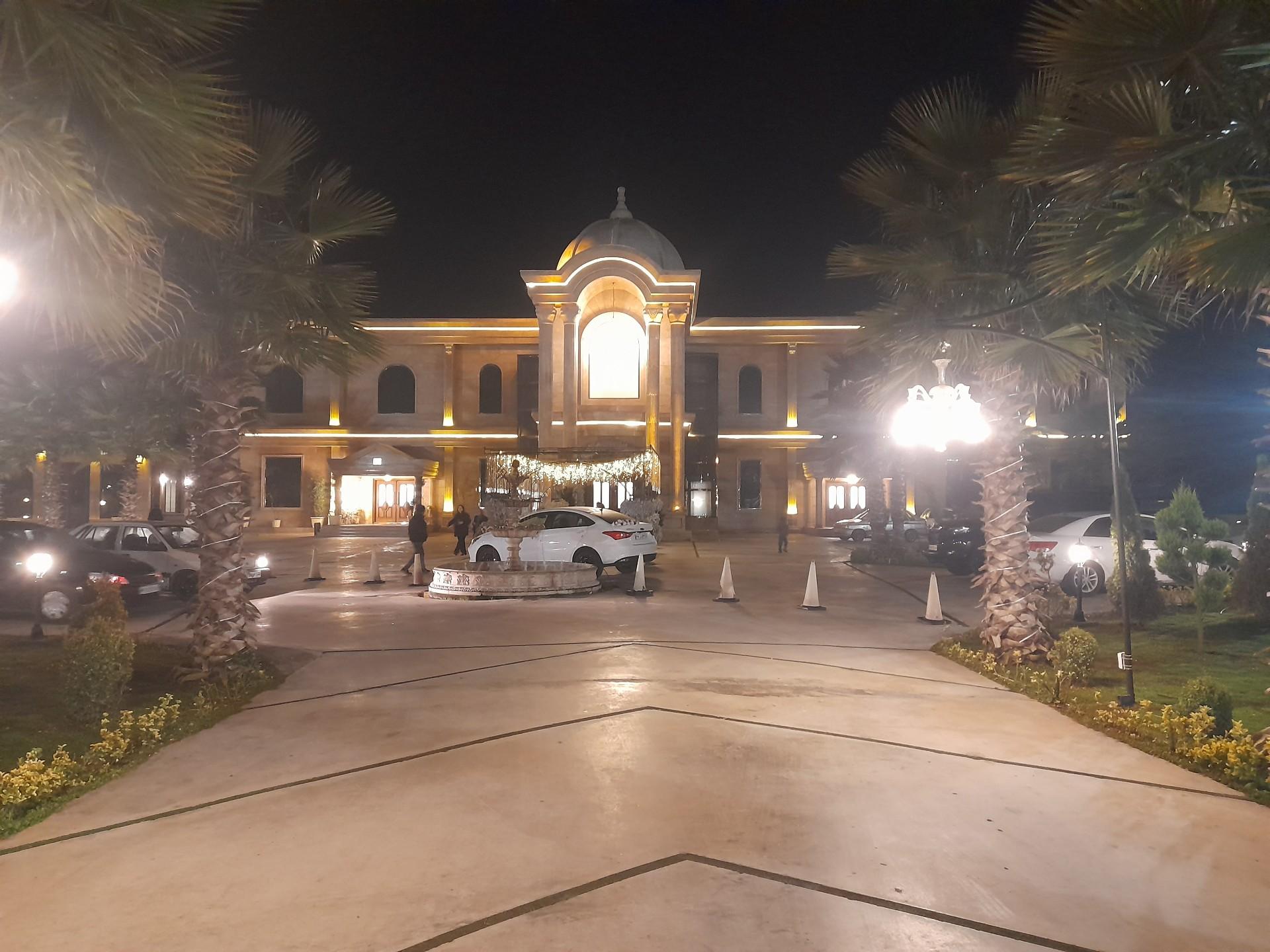 عکس عمارت مجلل یونیک