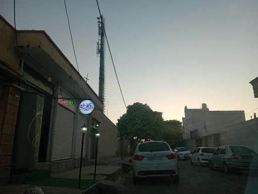 عکس سالن زیبایی ملورین