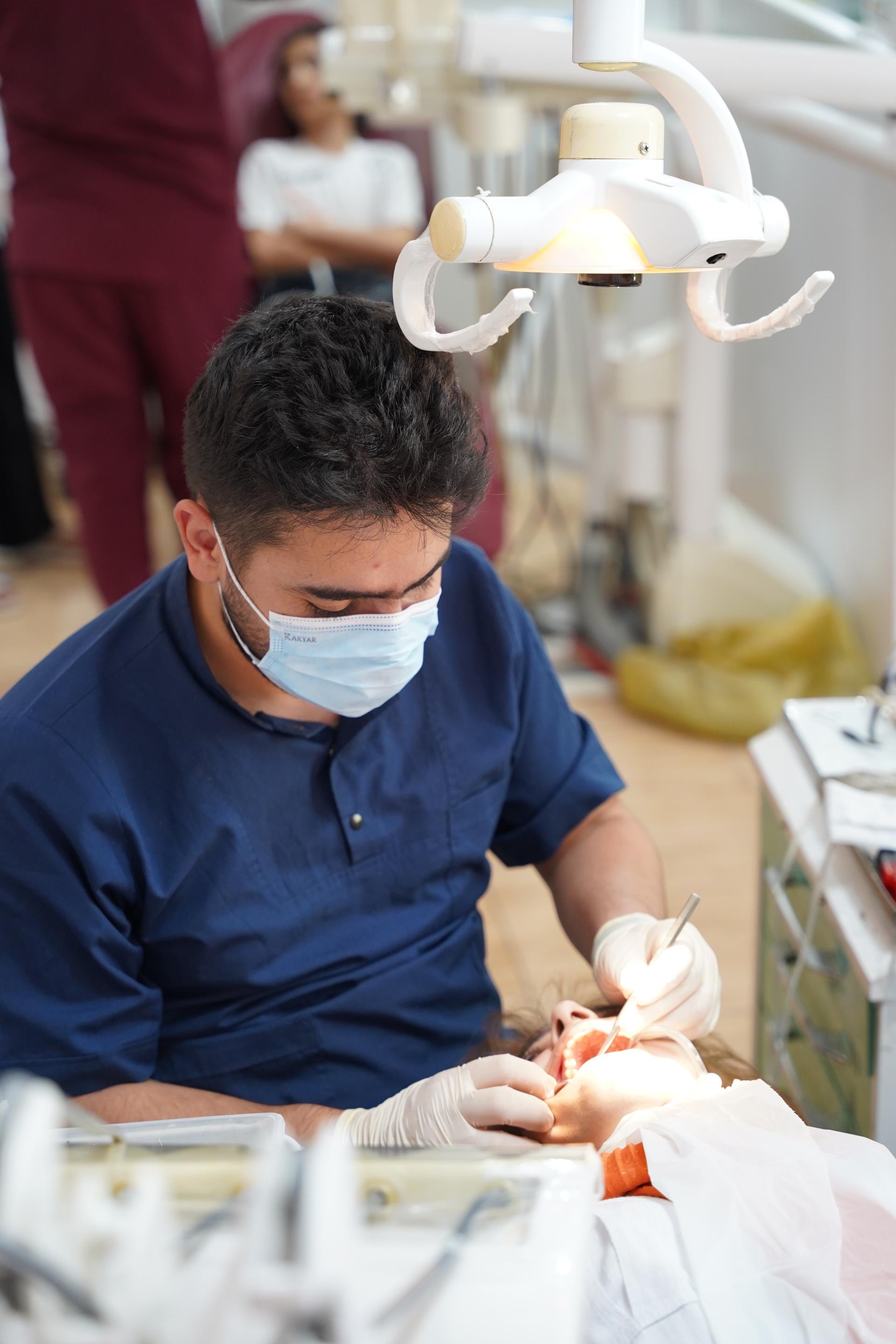 عکس کلینیک دندانپزشکی دکتر مددی