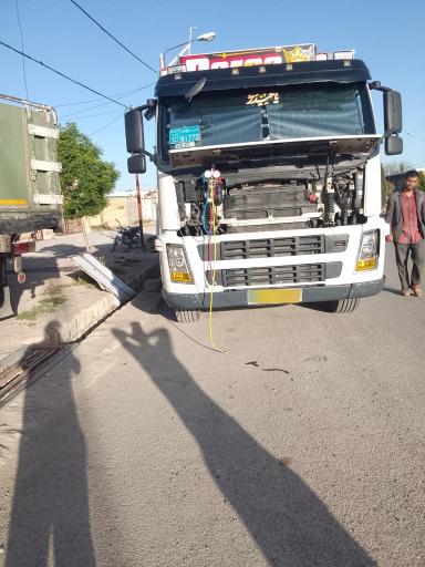 عکس مکانیک و باطری سازی صدرا