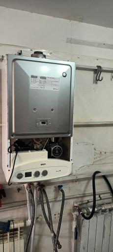 عکس تاسیسات سرمایشی و گرمایشی پاسارگاد