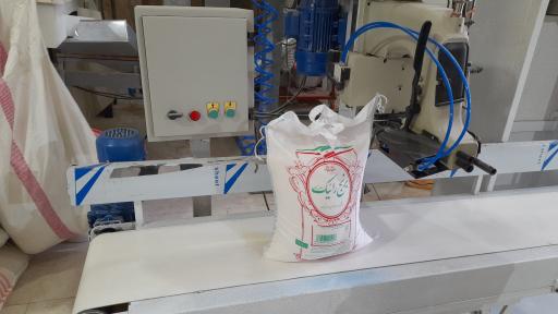 عکس کارخانه سورتینگ و فروش برنج شرکت کیان لاهیج (رائیک)