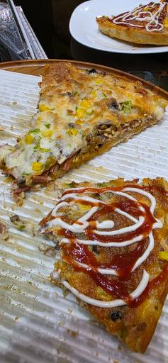 عکس پیتزا پیتزا شعبه بندر انزلی