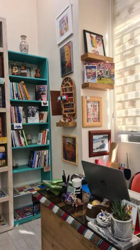 عکس کتاب و شمع سودابه 