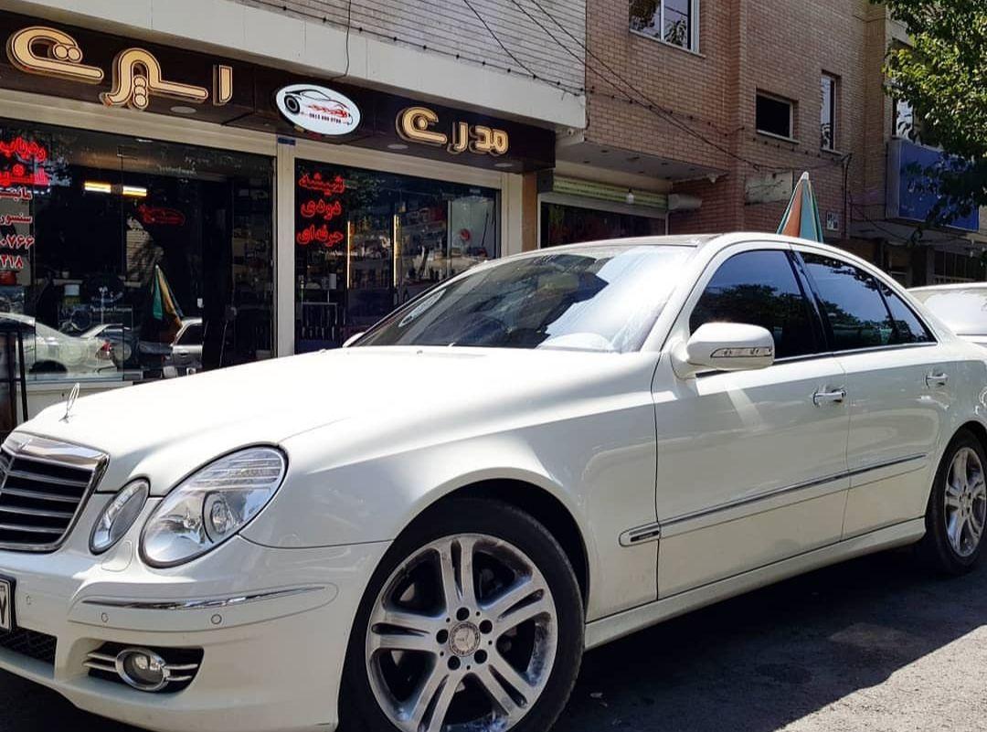 عکس فروشگاه مدرن اسپرت