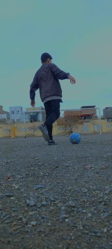 عکس زمین فوتبال خاکی منطقه گلشور