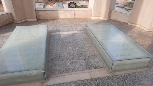 عکس مقبره ابوعلی فارمدی