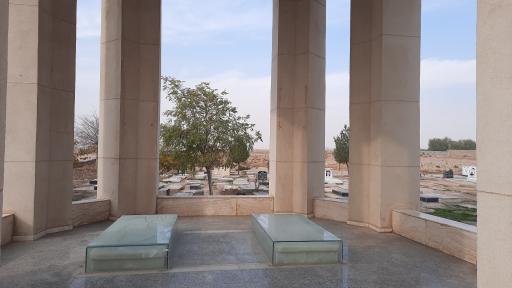 عکس مقبره ابوعلی فارمدی