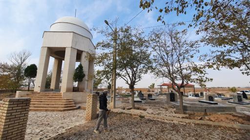 عکس مقبره ابوعلی فارمدی