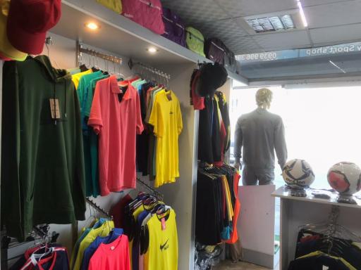 عکس فروشگاه ورزشی کهکشانی