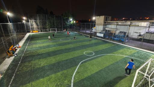 عکس زمین چمن مصنوعی پایانه غرب