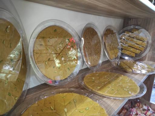 عکس عسل و خشکبار کریمی