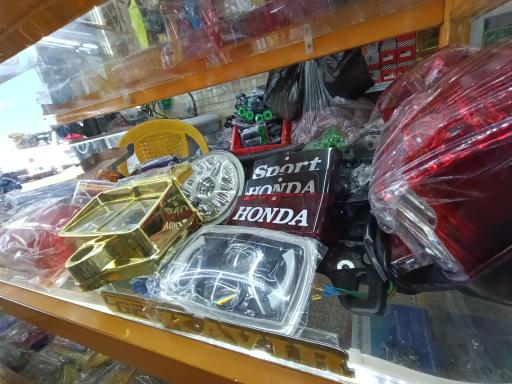 لوازم یدکی و تزئینات موتورسیکلت جهانیان 