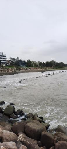 عکس ساحل سنگی کپورچال