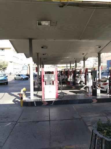 عکس پمپ بنزین ۲۳۸