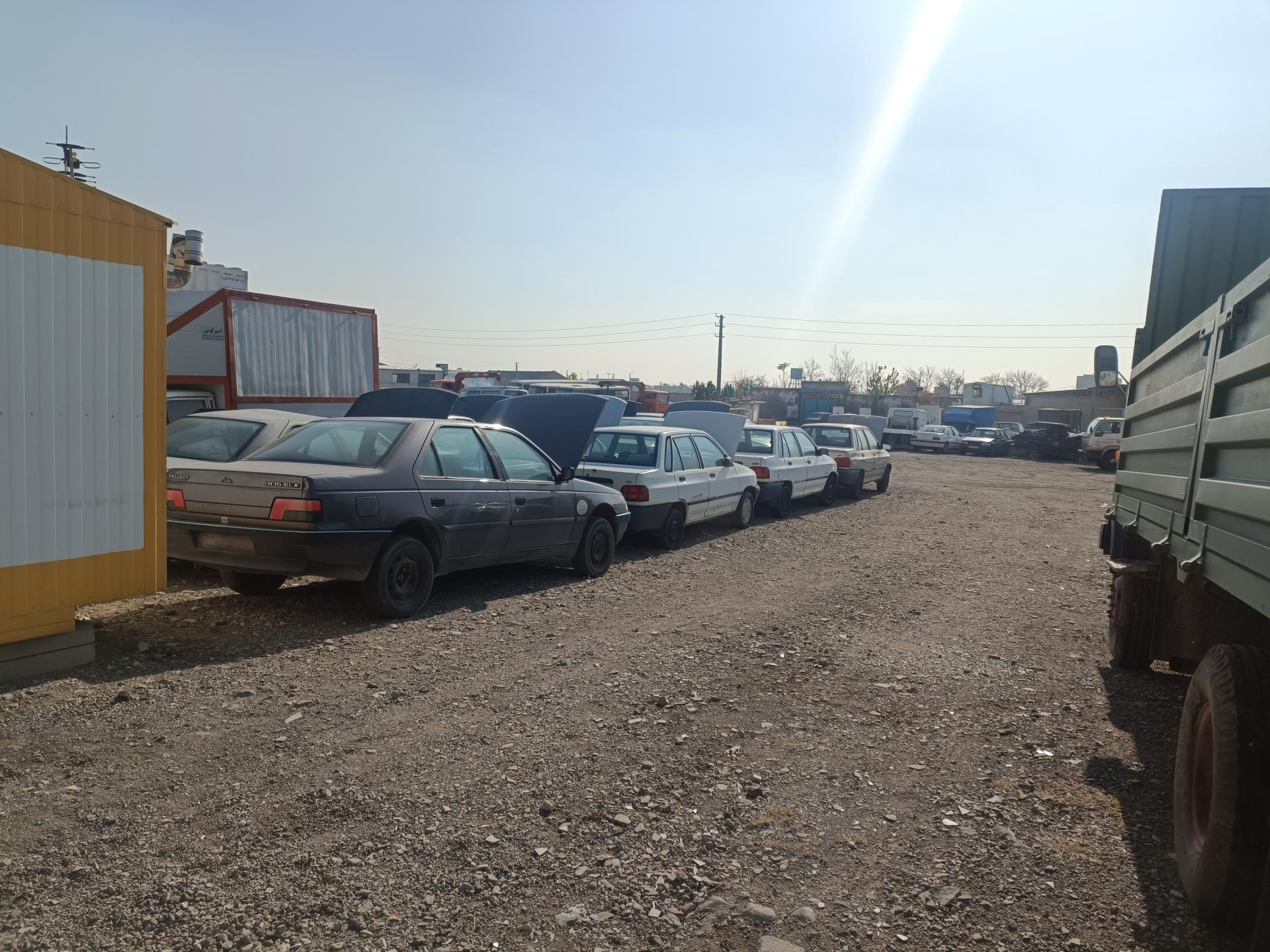 عکس پارکینگ عمومی اطمینان پارک