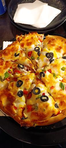 عکس پیتزا میخوش