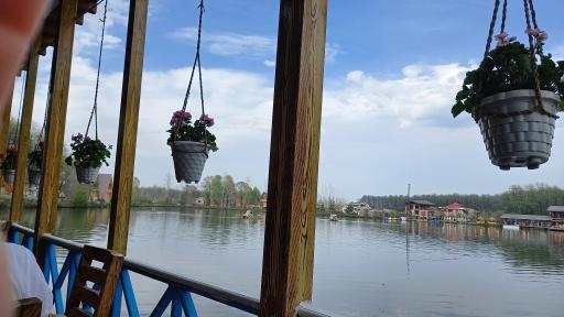 عکس رستوران سنتی گیلار