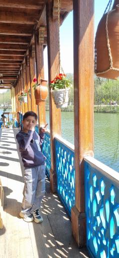 عکس رستوران سنتی گیلار