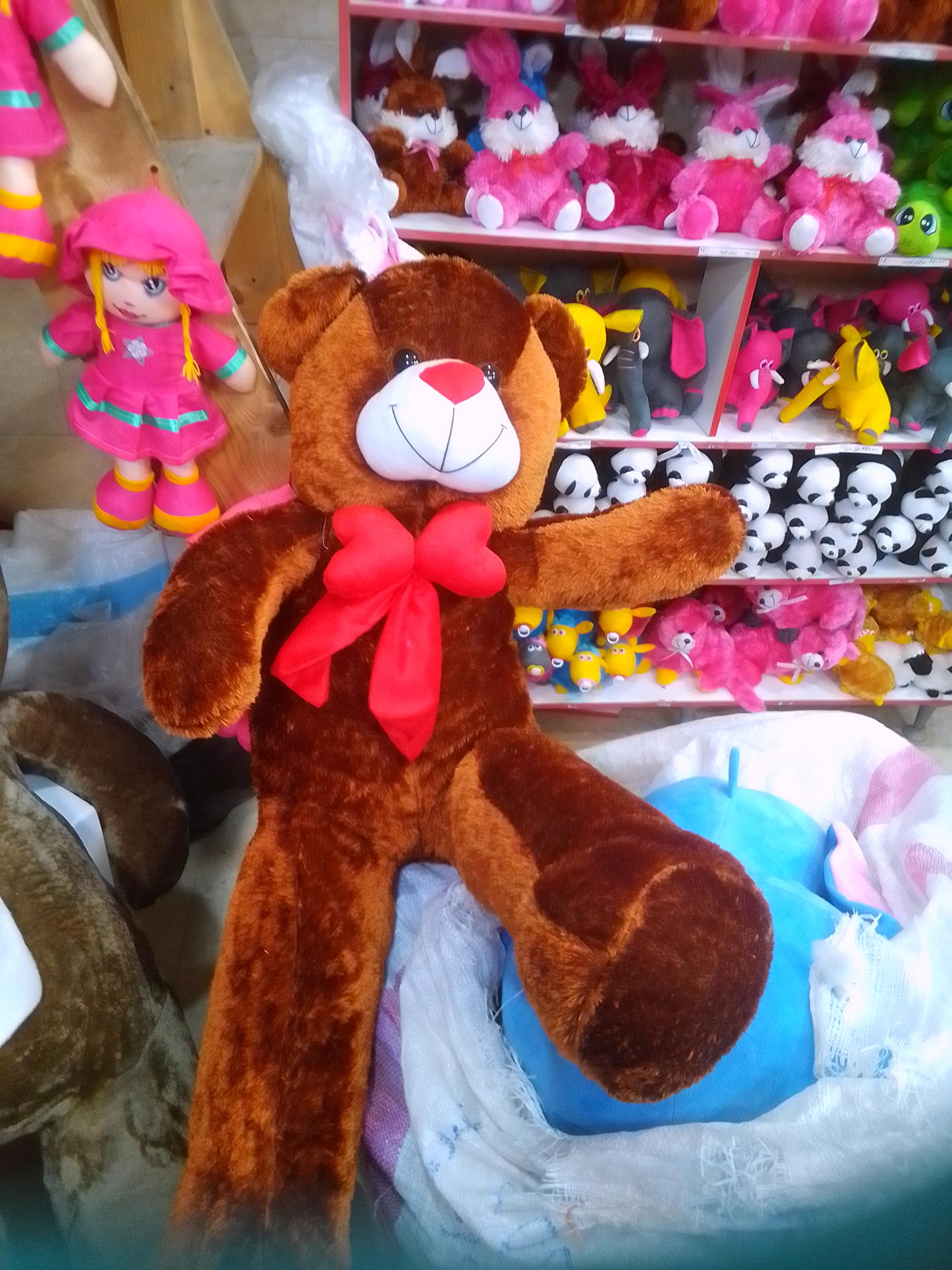 عکس فروشگاه عروسک واسباب بازی