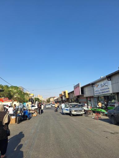عکس بازار بزرگ صالح آباد غربی 