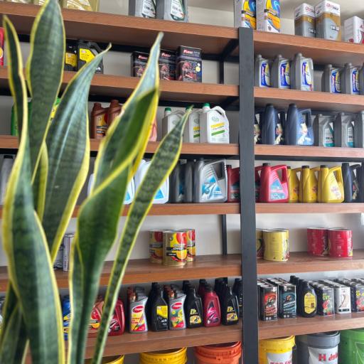 عکس نمایندگی روغن موتور رمضانی 