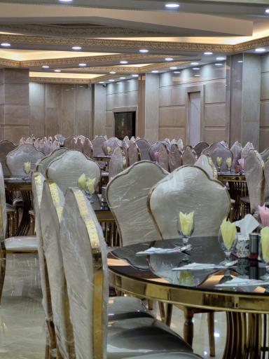 عکس رستوران گل سرخ