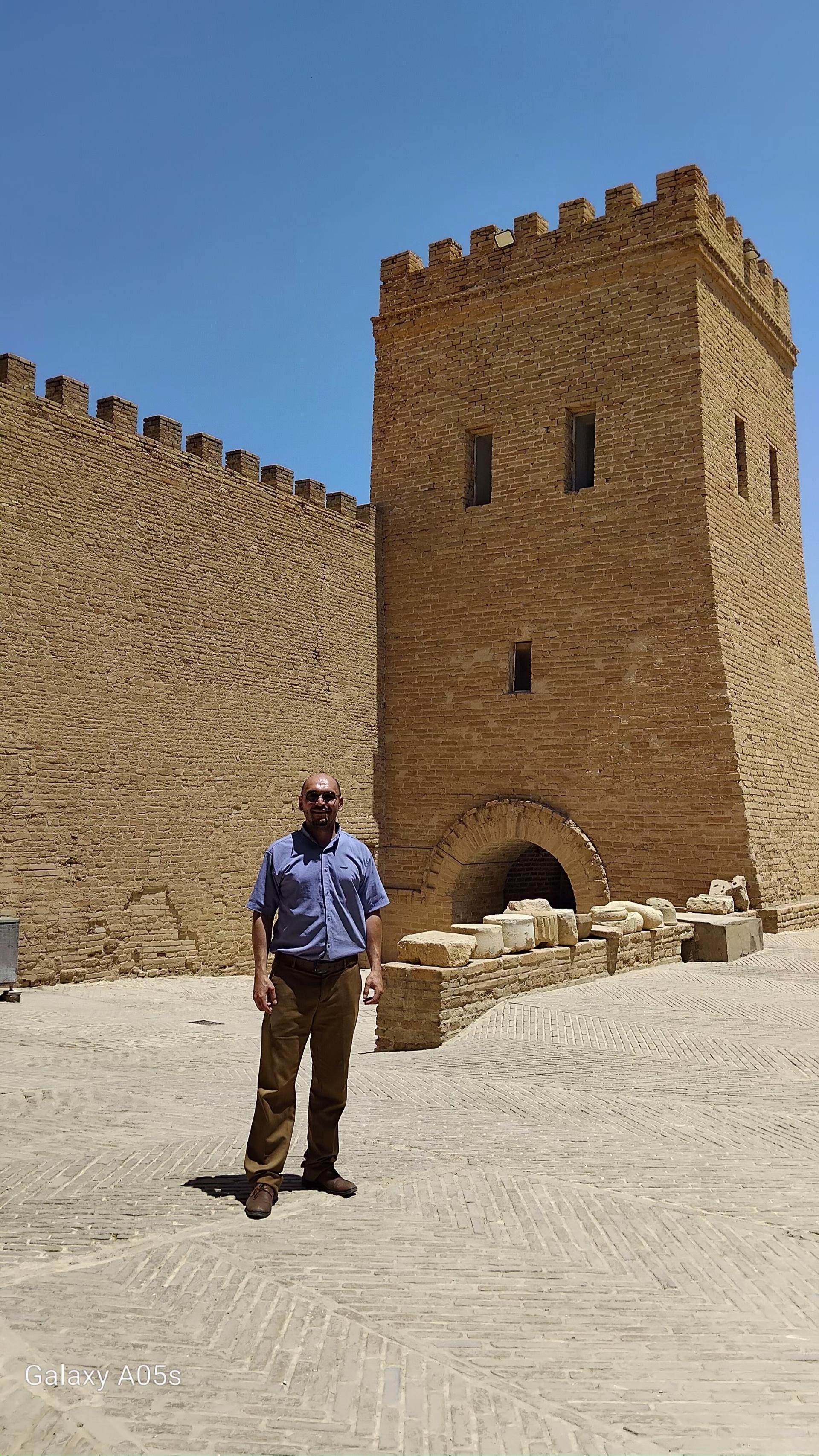 عکس قلعه تاریخی شوش