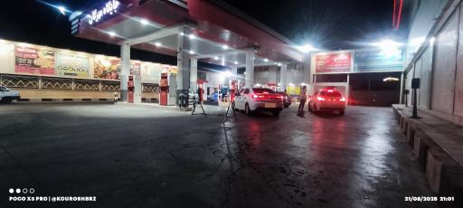 عکس پمپ بنزین مهرگان