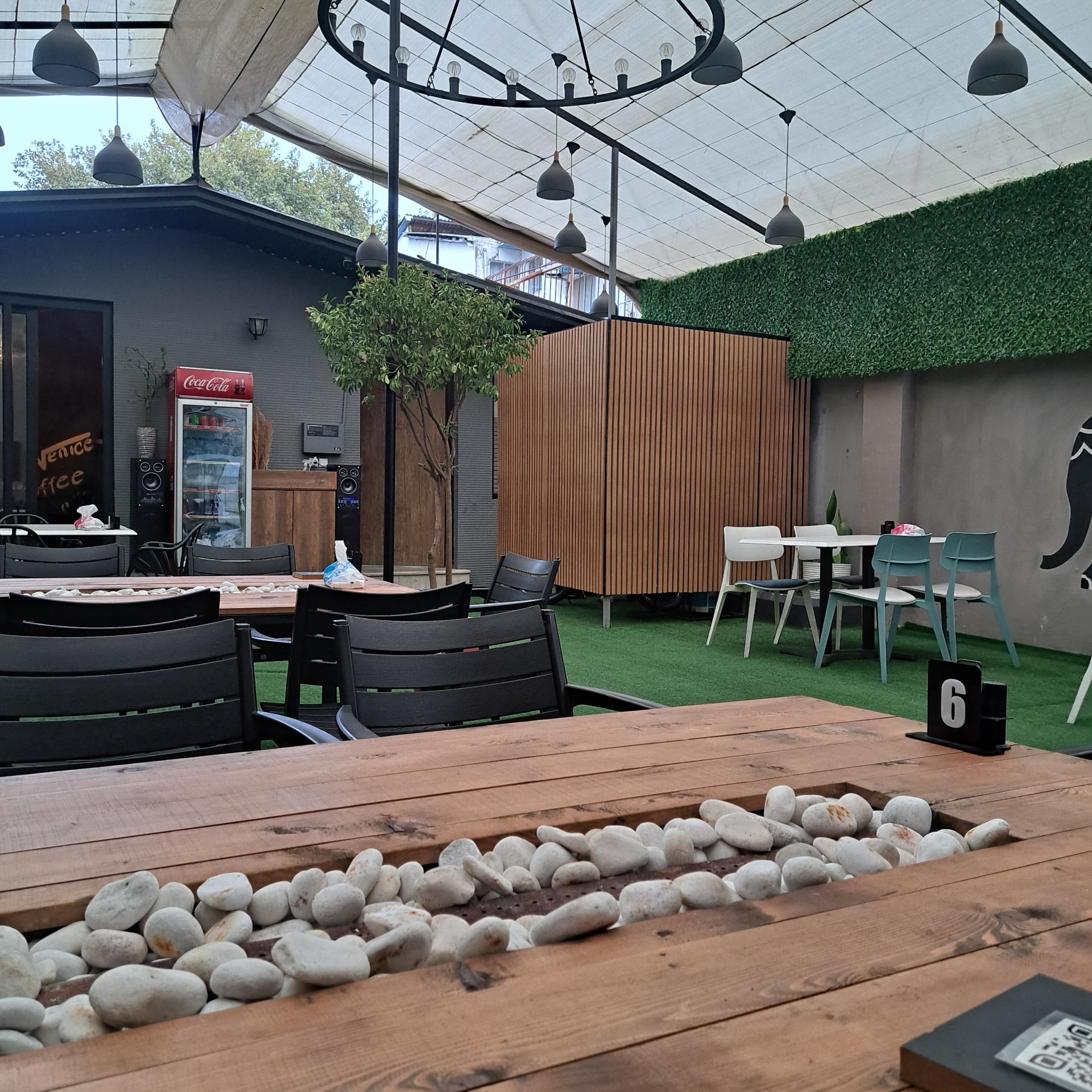 عکس کافه اوگر