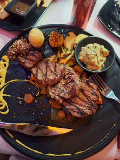 عکس رستوران نارنجستان