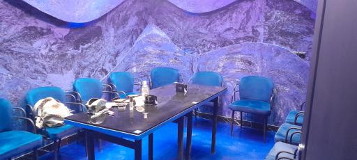 عکس کافه بلومون