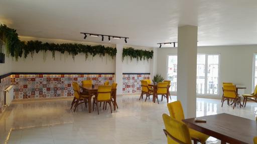 عکس کافه رستوران بام سبز 