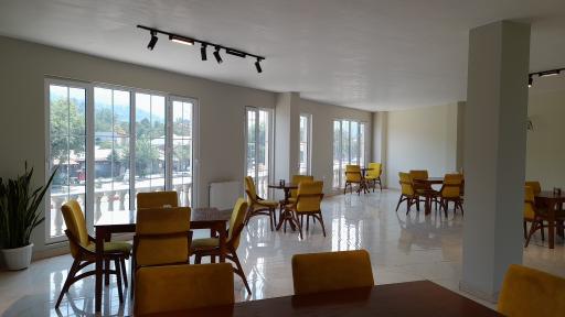 عکس کافه رستوران بام سبز 