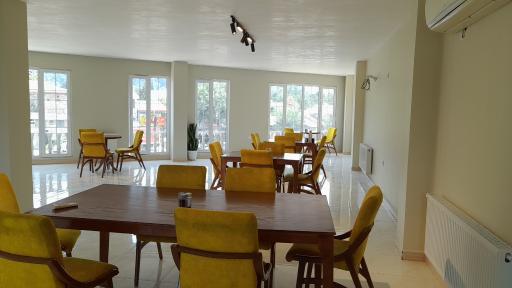 عکس کافه رستوران بام سبز 