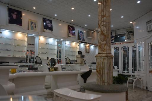 عکس عینک‌ سازی‌ معین