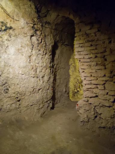 عکس شهر زیرزمینی ابرکوه