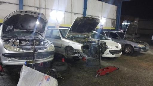 عکس تعمیرگاه ایران خودرو داوود زارع 