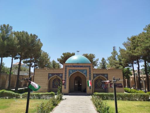 عکس آرامگاه حاج ملاهادی سبزواری
