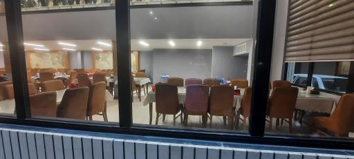 عکس رستوران و فست فود گل سرخ شعبه۲