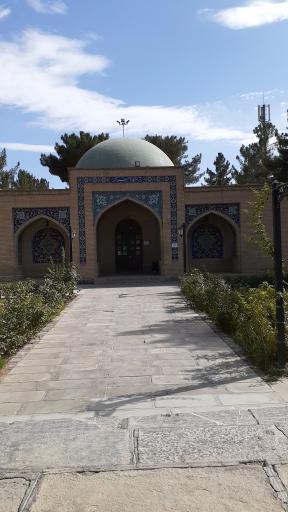 عکس آرامگاه حاج ملاهادی سبزواری